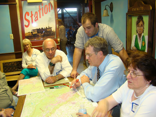 LHVA-Chris-Bludgus-leads-a-discussion-about-the-Lackawanna-River